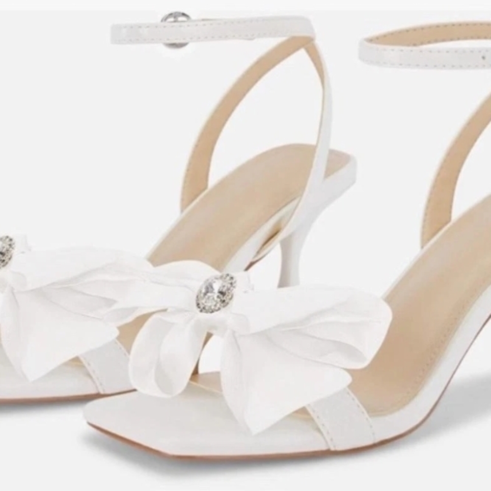 Coutgo Women's Bow Knot Heeled Sandals Rhinestone Kitten Heels Open Toe Ankle